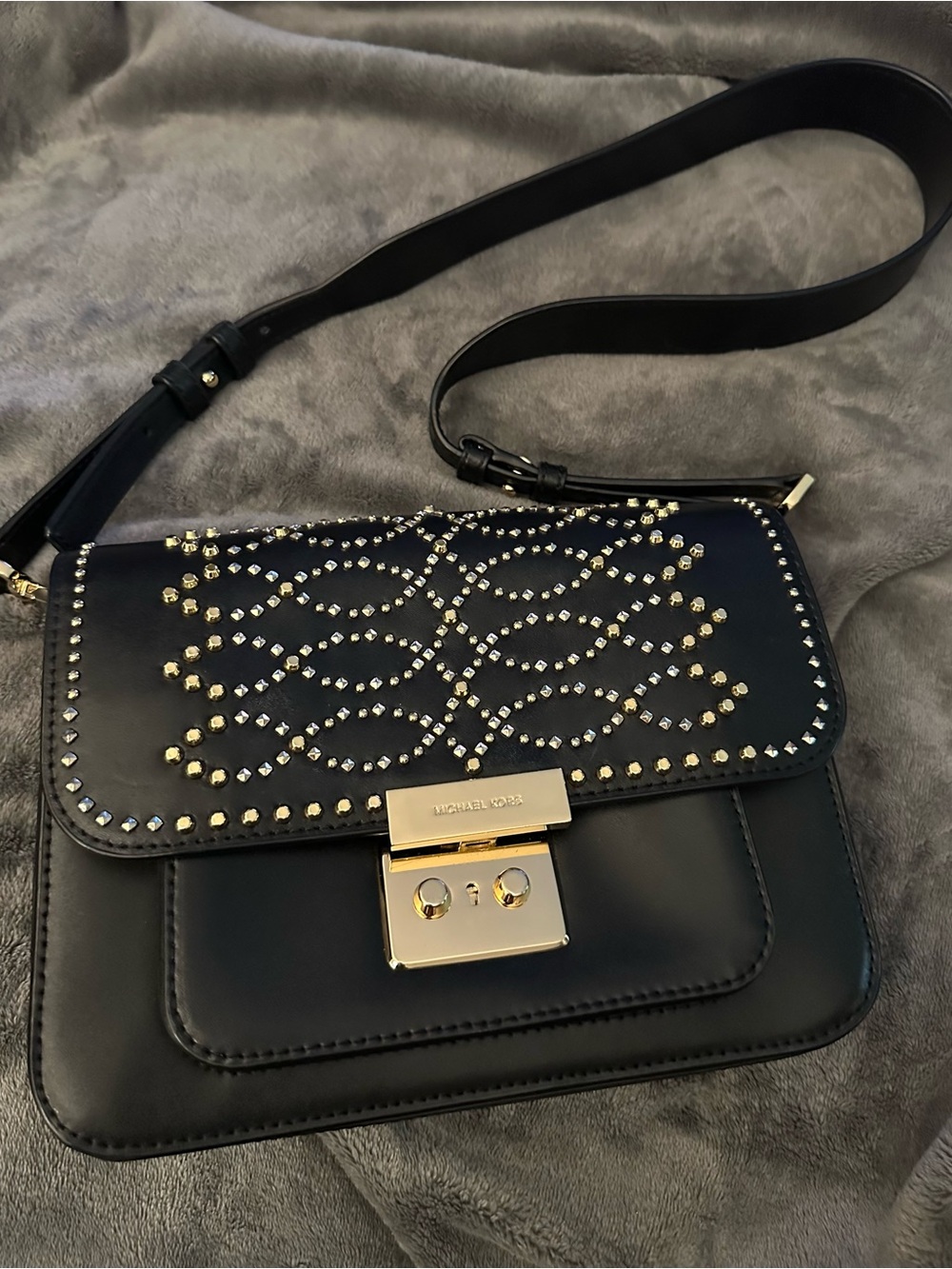 🔴Michael Kors Black Leather Studded Crossbody with Gold Hardware